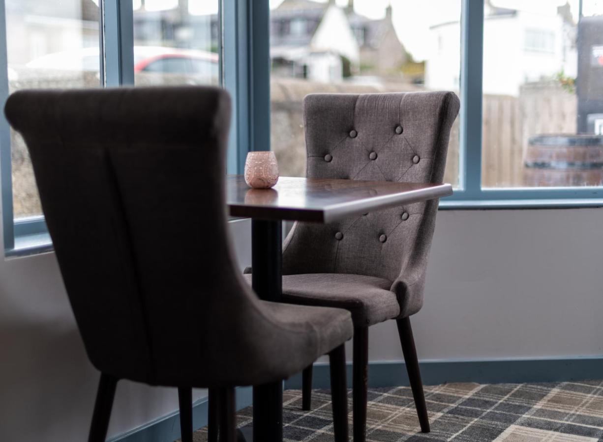 Golf View Hotel & Macintosh Restaurant Lossiemouth Exterior photo