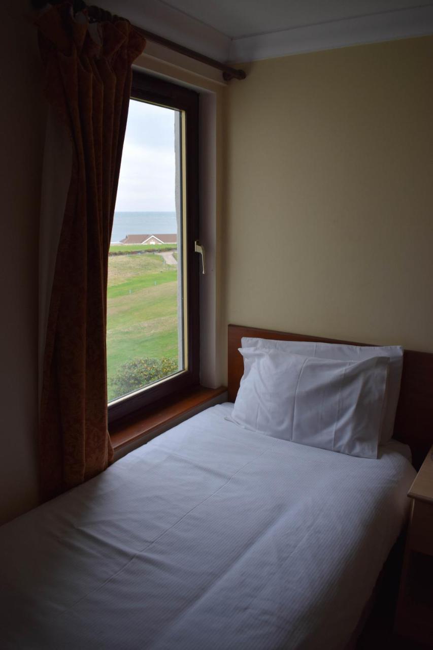 Golf View Hotel & Macintosh Restaurant Lossiemouth Exterior photo